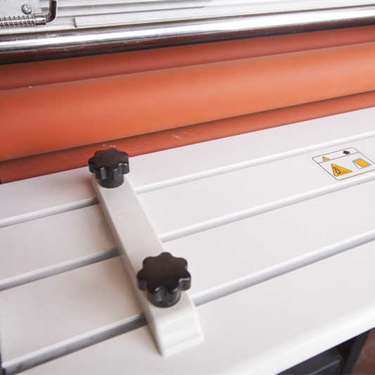 A Hot and Cold Electric Lamina - Laminator Cold Roll 评论和价格